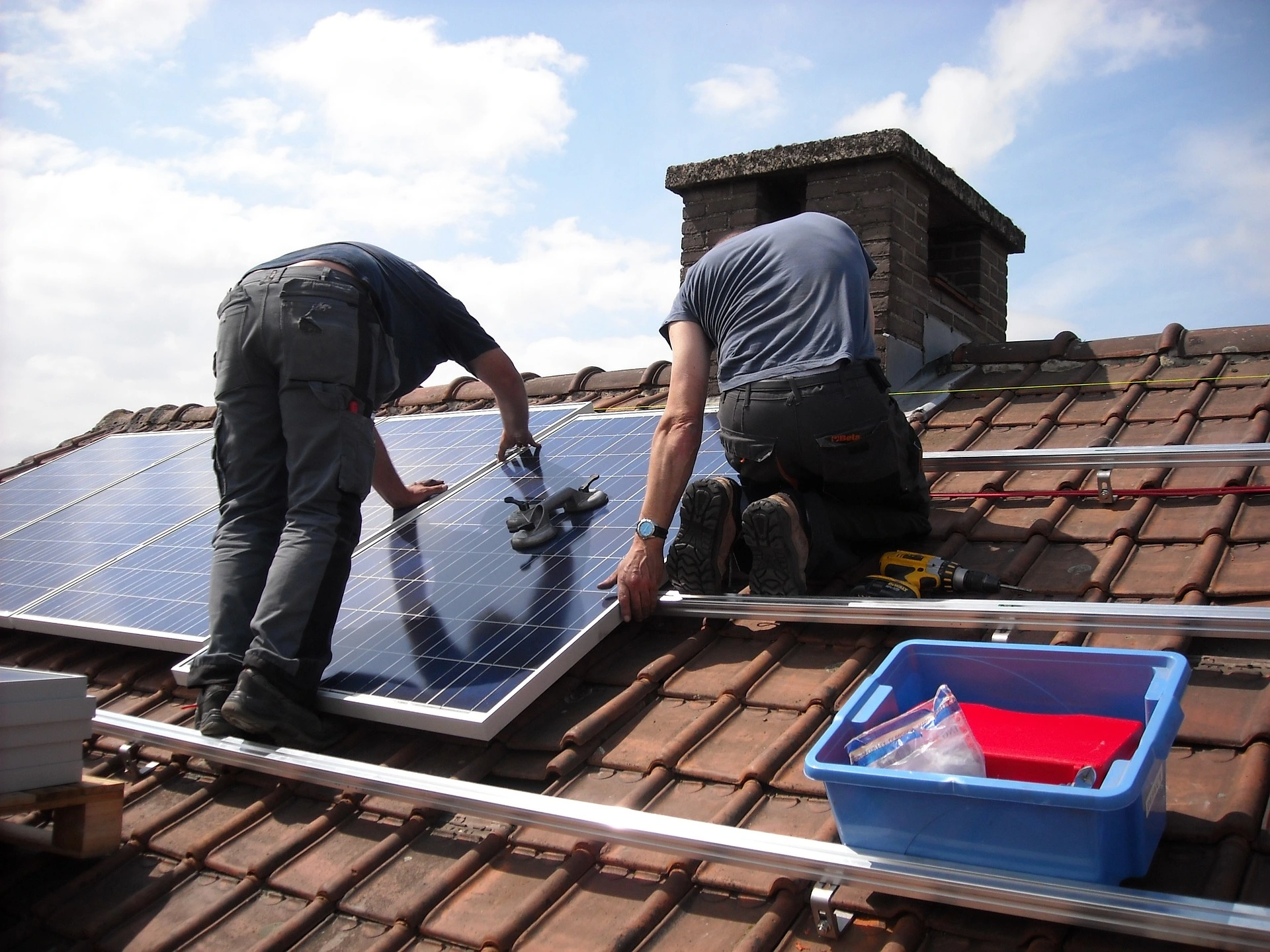 Image Installation de Panneaux Solaires